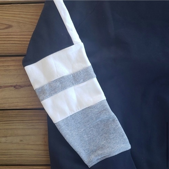 Under Armour women’s black hoodie jacket size M - Picture 6 of 11